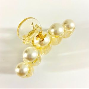 Chanel  Pearlesque Hair Clip